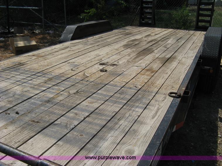 image for item A4322 2007 Load Trail tandem axle flatbed trailer