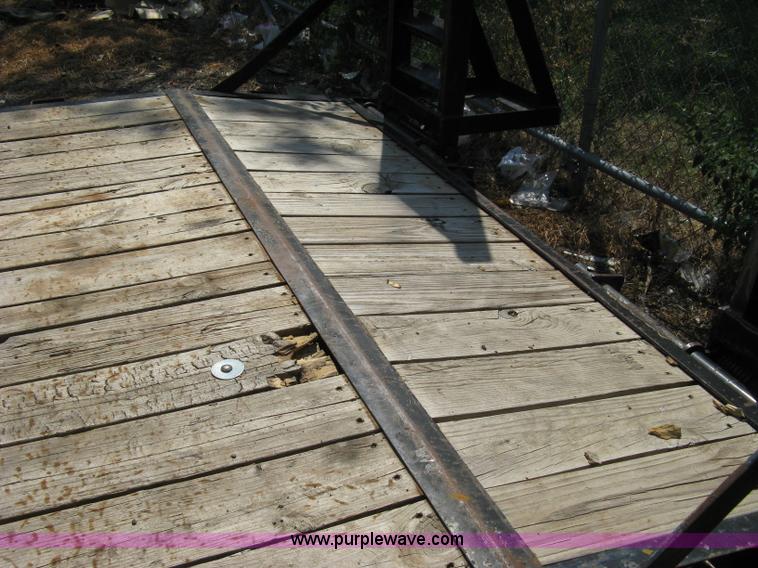 image for item A4322 2007 Load Trail tandem axle flatbed trailer