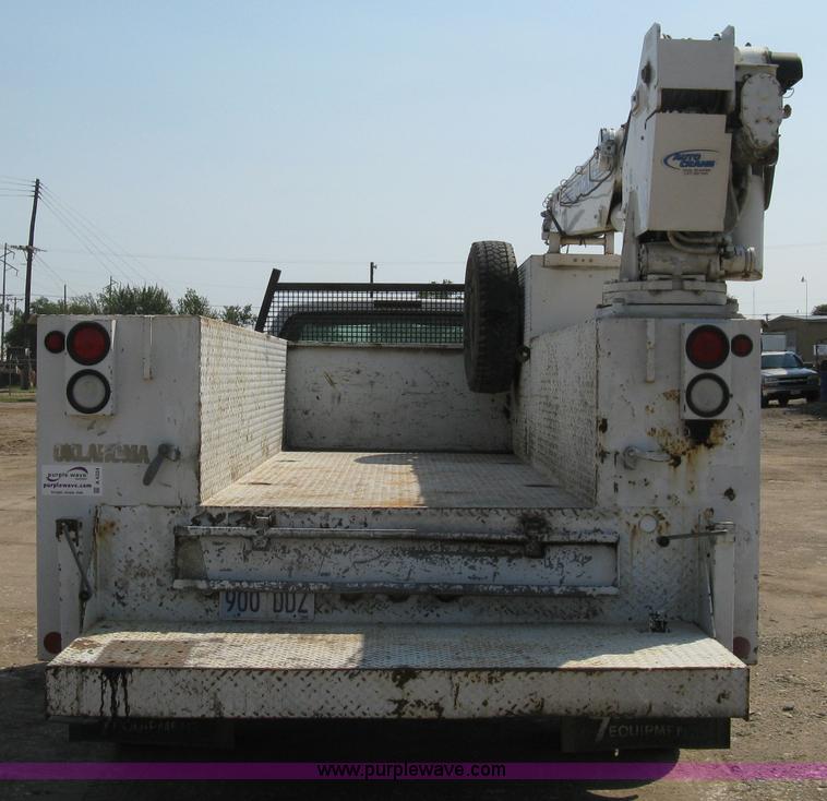 image for item A4324 2001 Ford F550 XL Super Duty service truck