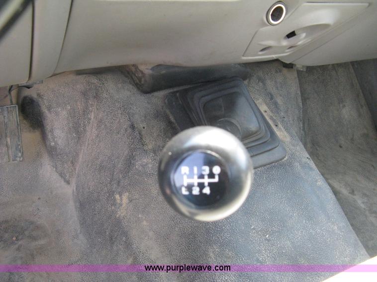 image for item A4324 2001 Ford F550 XL Super Duty service truck