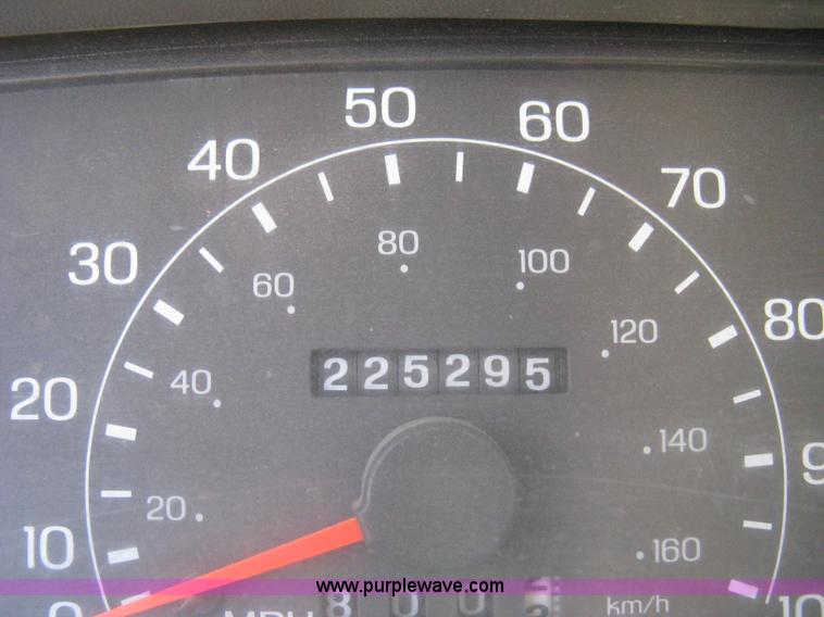 image for item A4324 2001 Ford F550 XL Super Duty service truck