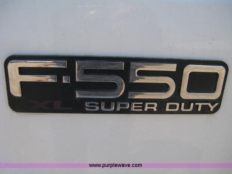 image for item A4324 2001 Ford F550 XL Super Duty service truck