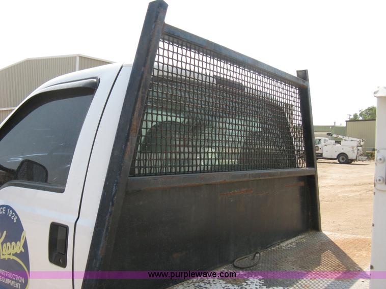 image for item A4324 2001 Ford F550 XL Super Duty service truck