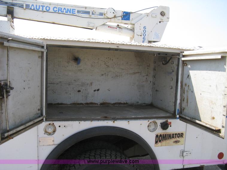 image for item A4324 2001 Ford F550 XL Super Duty service truck