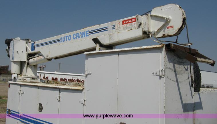 image for item A4324 2001 Ford F550 XL Super Duty service truck