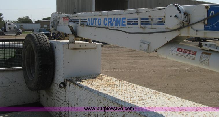 image for item A4324 2001 Ford F550 XL Super Duty service truck