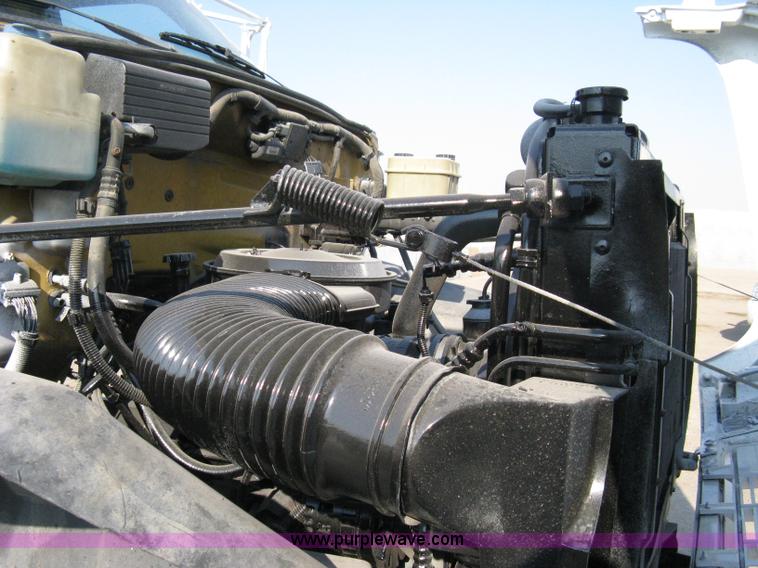 image for item A4325 1992 GMC TopKick truck cab and chassis