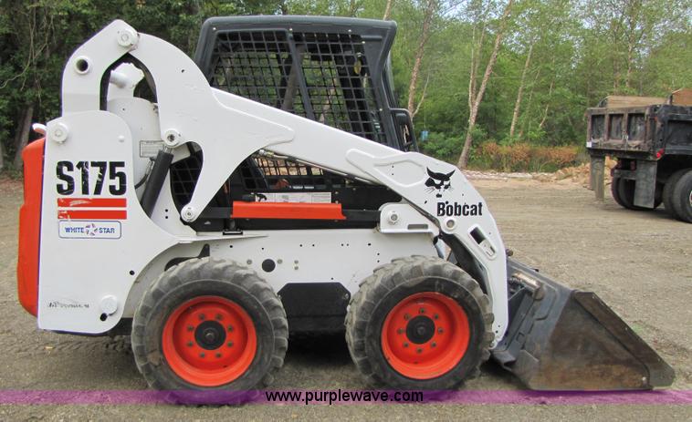 image for item A4639 2005 Bobcat S175 skid steer