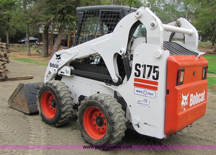 image for item A4639 2005 Bobcat S175 skid steer