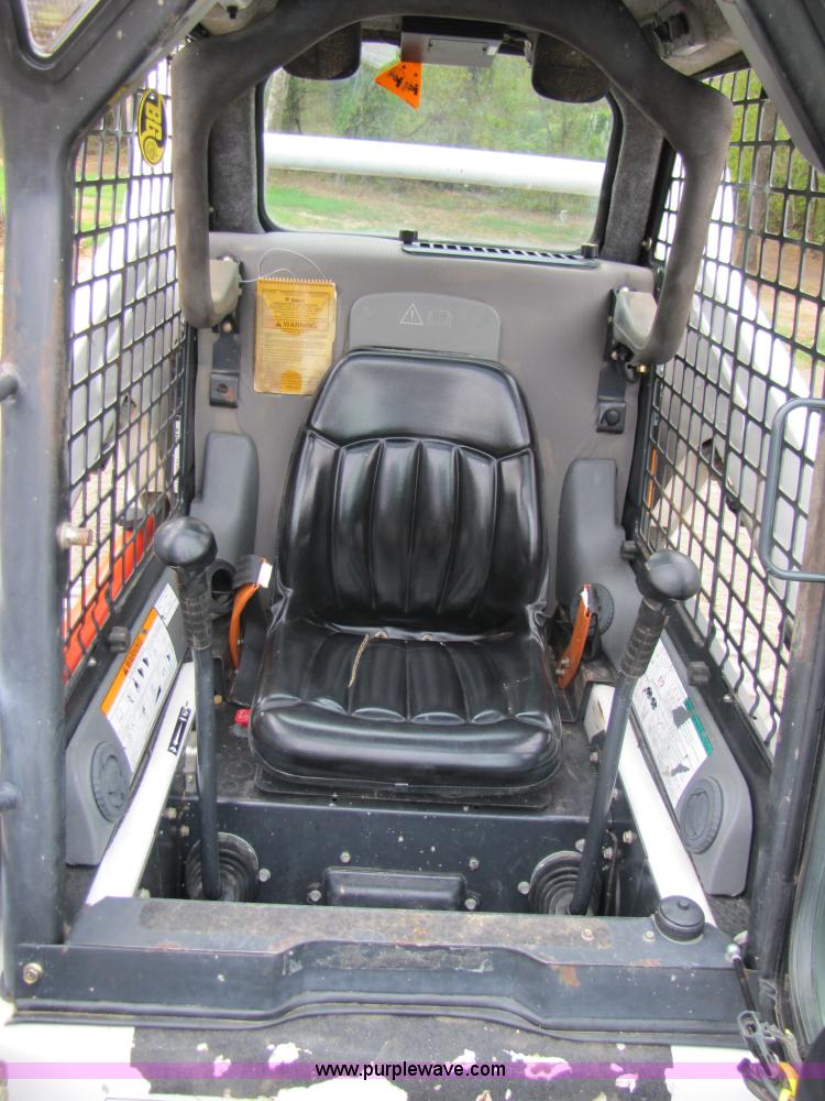image for item A4639 2005 Bobcat S175 skid steer