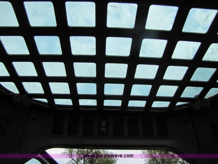 image for item A4639 2005 Bobcat S175 skid steer