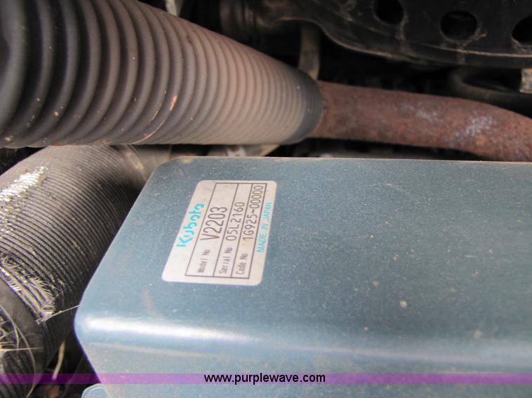 image for item A4639 2005 Bobcat S175 skid steer