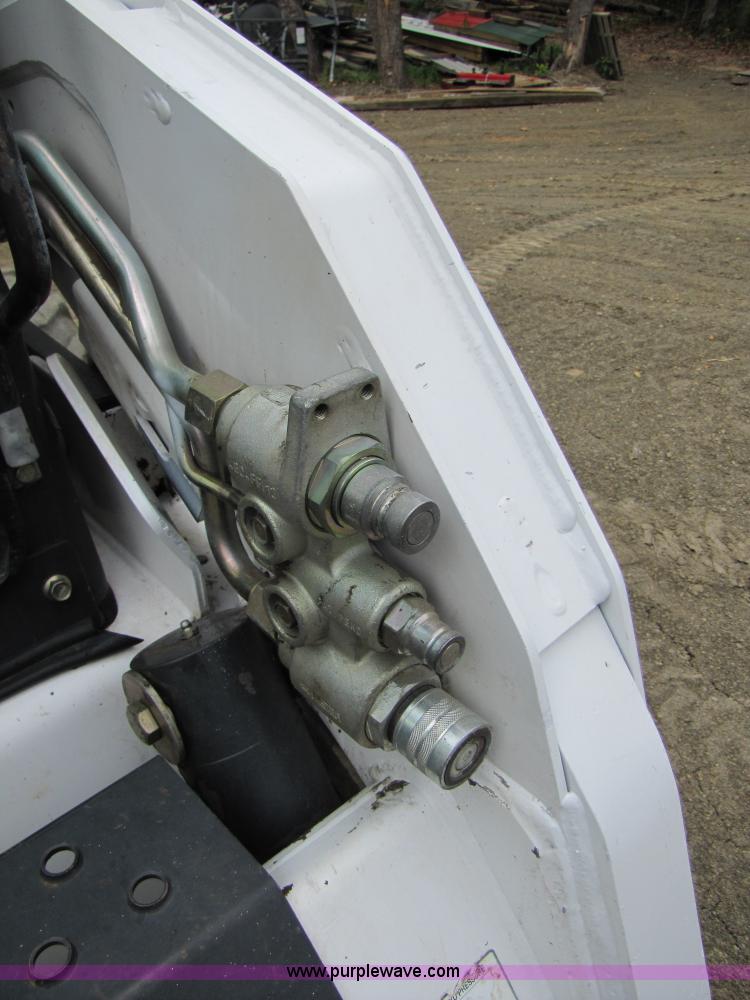image for item A4639 2005 Bobcat S175 skid steer
