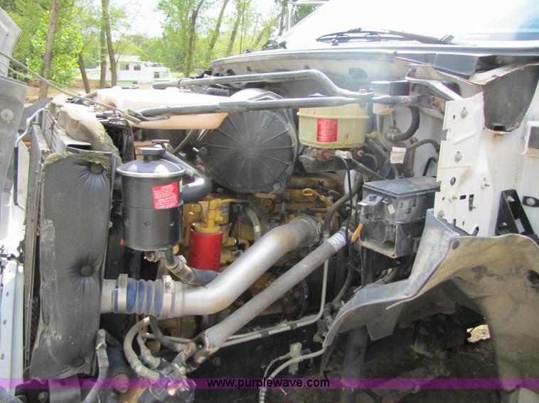 image for item A4640 2003 Ford F650 Super Duty dump truck