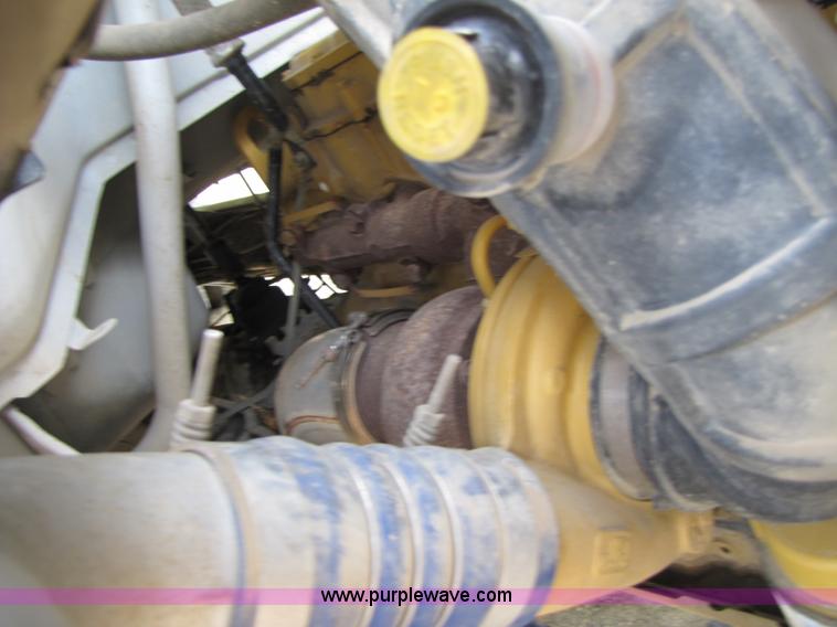 image for item A4640 2003 Ford F650 Super Duty dump truck