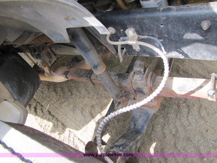 image for item A4640 2003 Ford F650 Super Duty dump truck