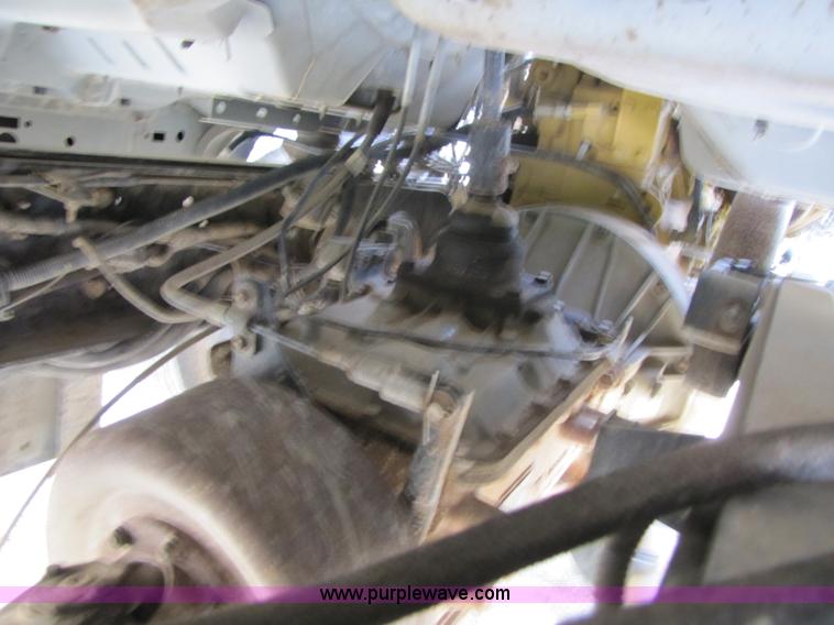 image for item A4640 2003 Ford F650 Super Duty dump truck