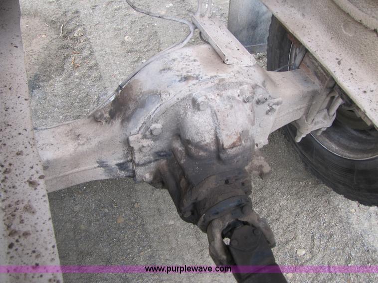 image for item A4640 2003 Ford F650 Super Duty dump truck