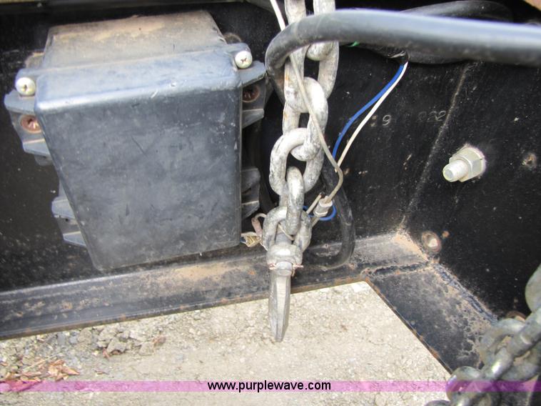 image for item A4642 2005 Elite 30' tandem axle flatbed trailer