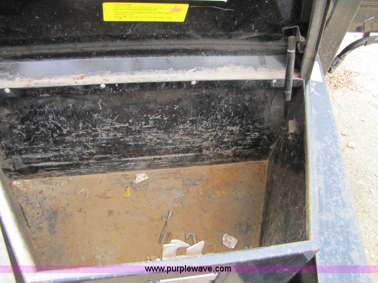 image for item A4642 2005 Elite 30' tandem axle flatbed trailer