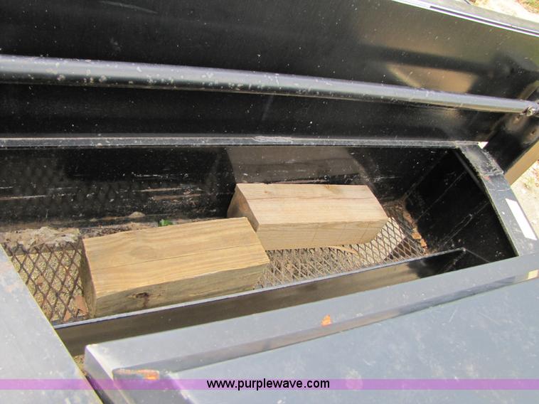 image for item A4642 2005 Elite 30' tandem axle flatbed trailer