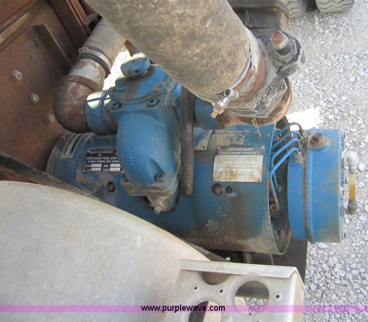 image for item A4702 1995 Western Star 4900 vac truck