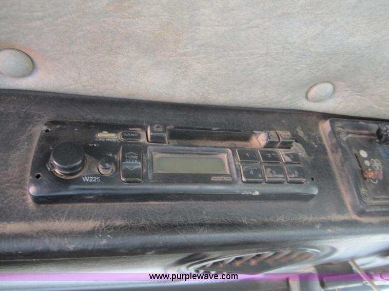 image for item A4702 1995 Western Star 4900 vac truck