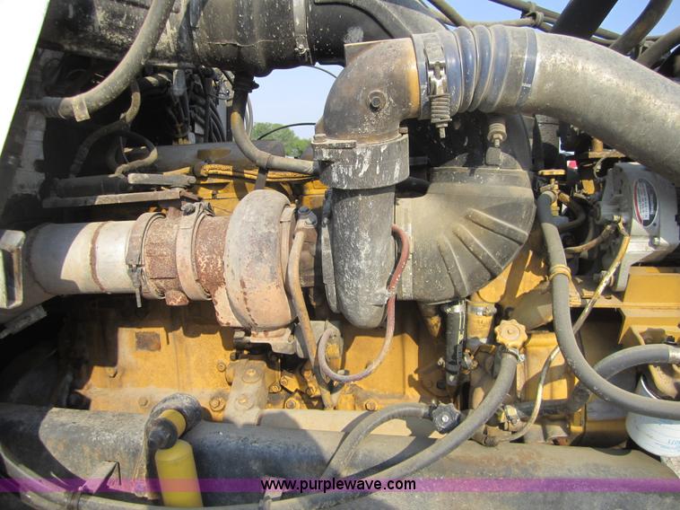 image for item A4702 1995 Western Star 4900 vac truck