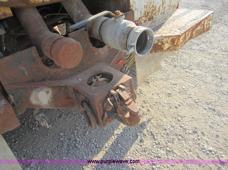 image for item A4702 1995 Western Star 4900 vac truck
