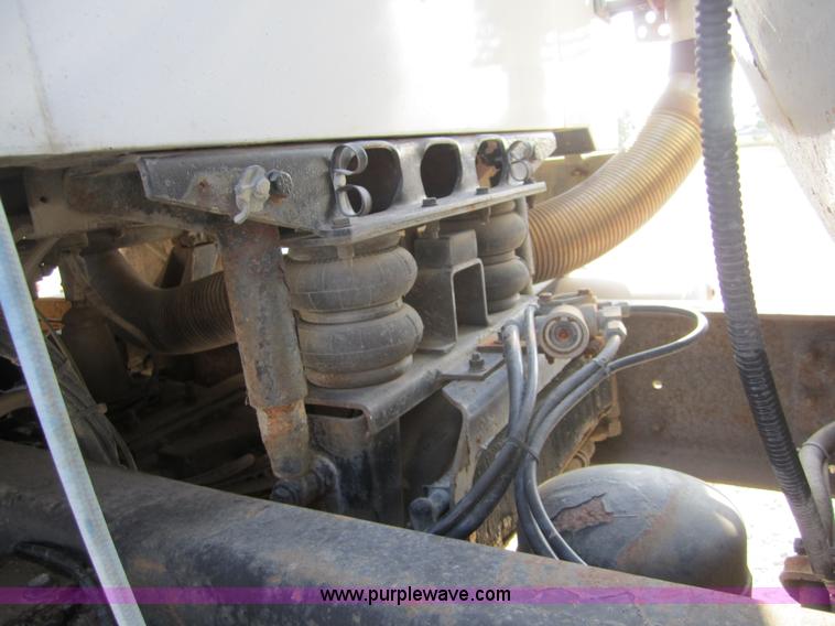 image for item A4702 1995 Western Star 4900 vac truck