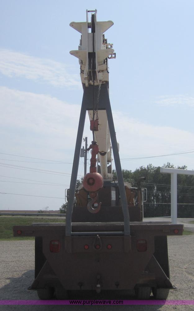 image for item A4704 1990 Ford LT8000 crane truck