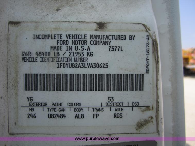 image for item A4704 1990 Ford LT8000 crane truck