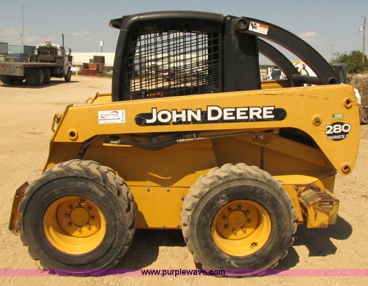 image for item A5030 2003 John Deere 280 skid steer