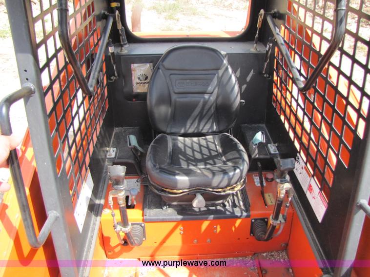 image for item A5031 1998 Daewoo 1760XL skid steer