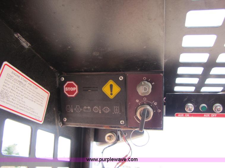 image for item A5031 1998 Daewoo 1760XL skid steer