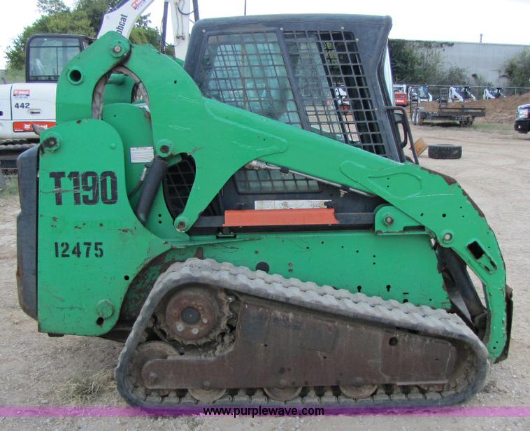 image for item A5033 Bobcat T190 track skid steer