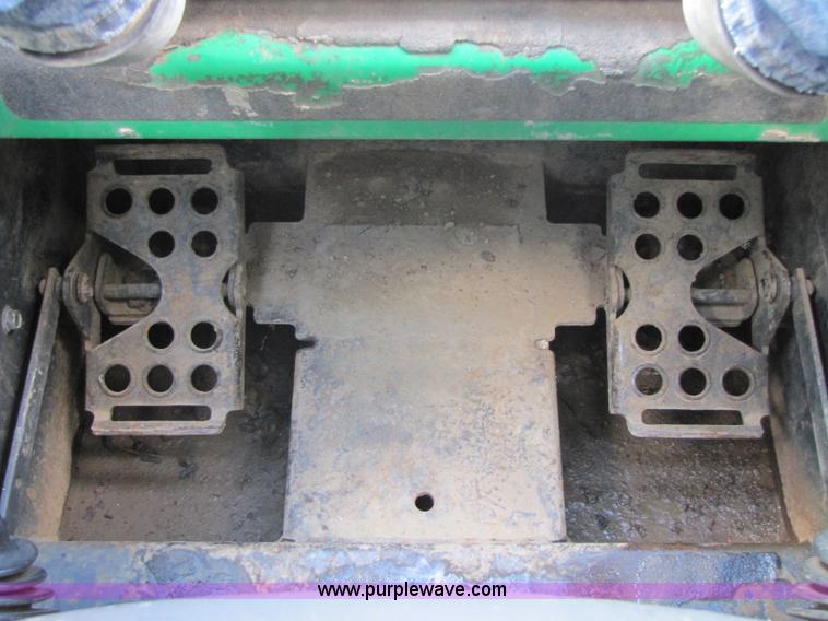 image for item A5033 Bobcat T190 track skid steer