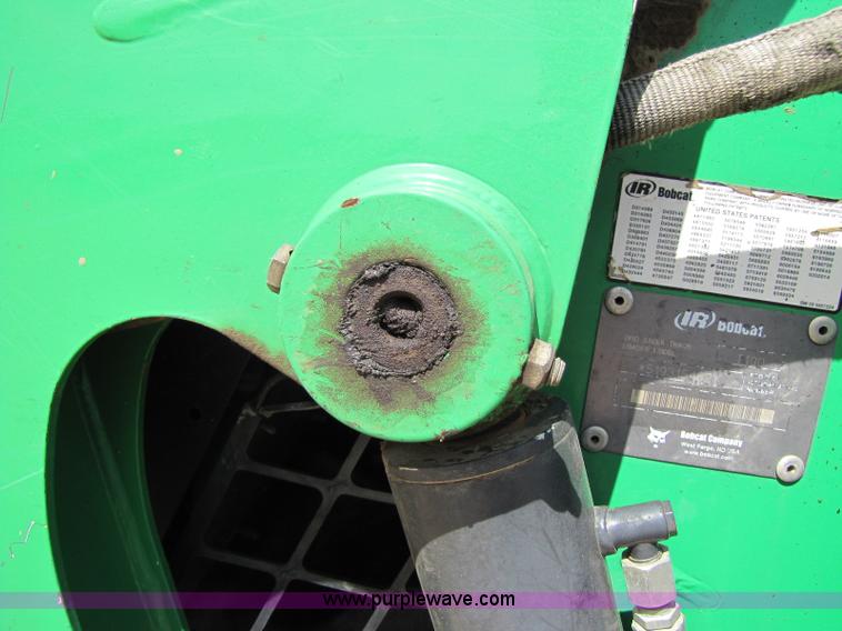 image for item A5033 Bobcat T190 track skid steer