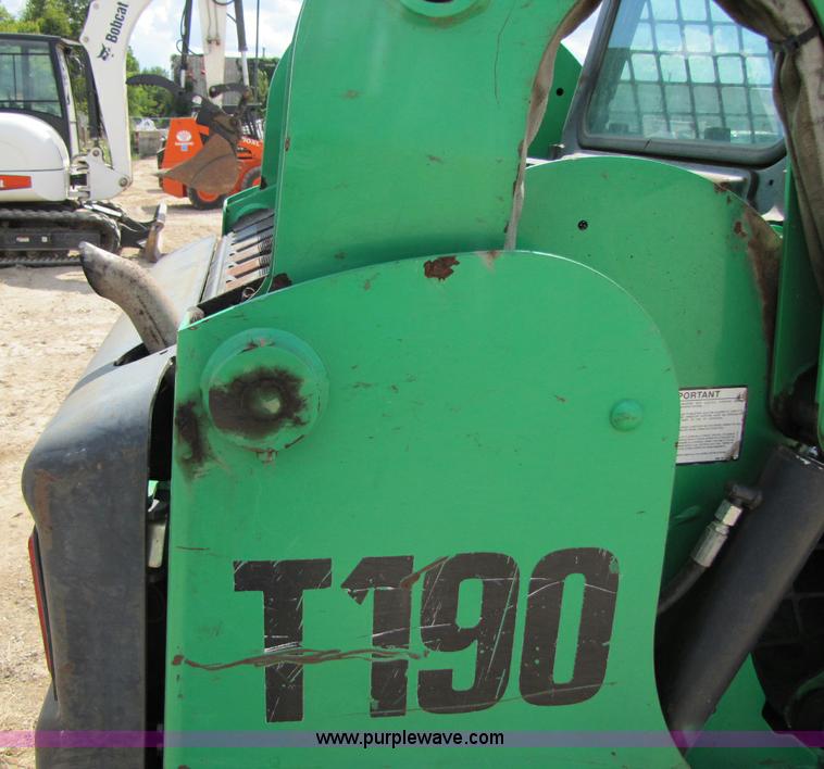 image for item A5033 Bobcat T190 track skid steer
