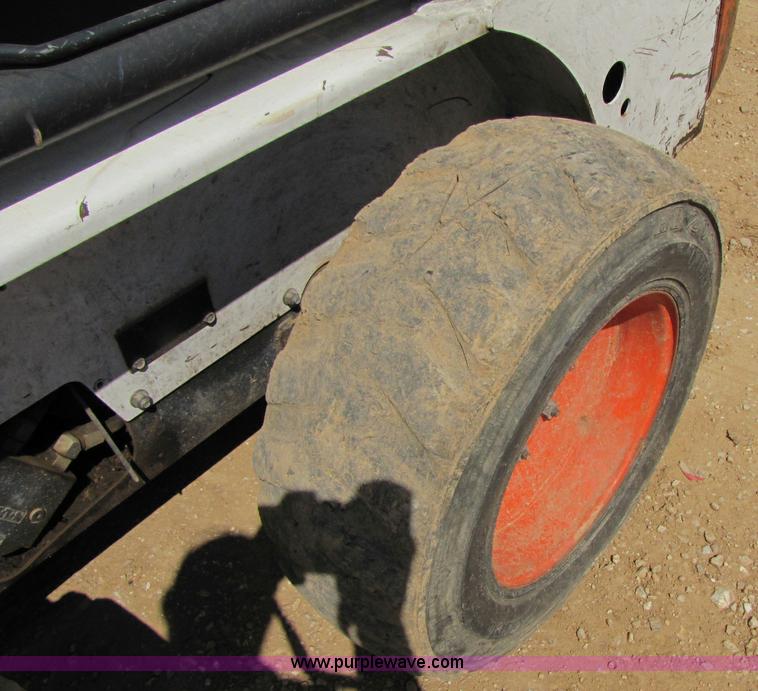 image for item A5034 2001 Bobcat 763 G series skid steer