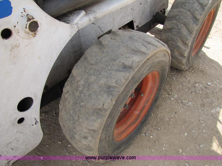 image for item A5034 2001 Bobcat 763 G series skid steer
