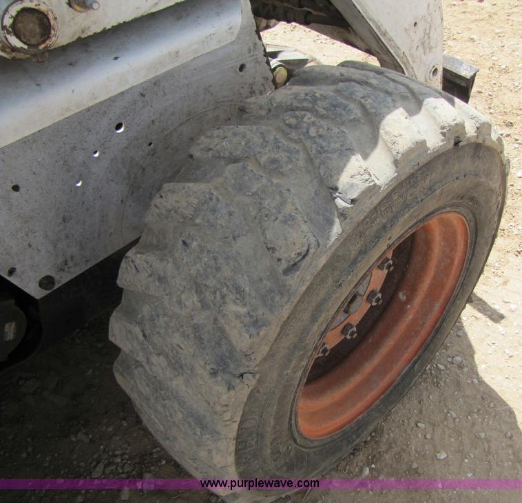 image for item A5034 2001 Bobcat 763 G series skid steer