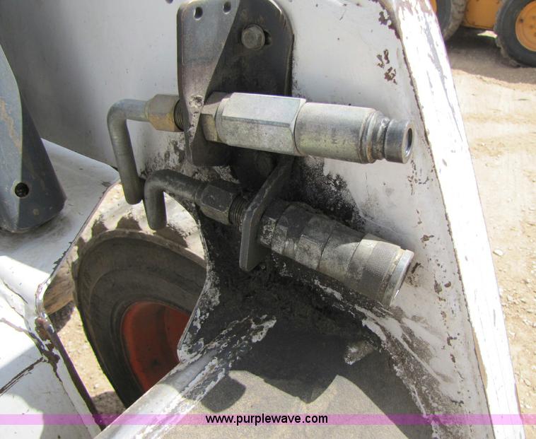 image for item A5034 2001 Bobcat 763 G series skid steer