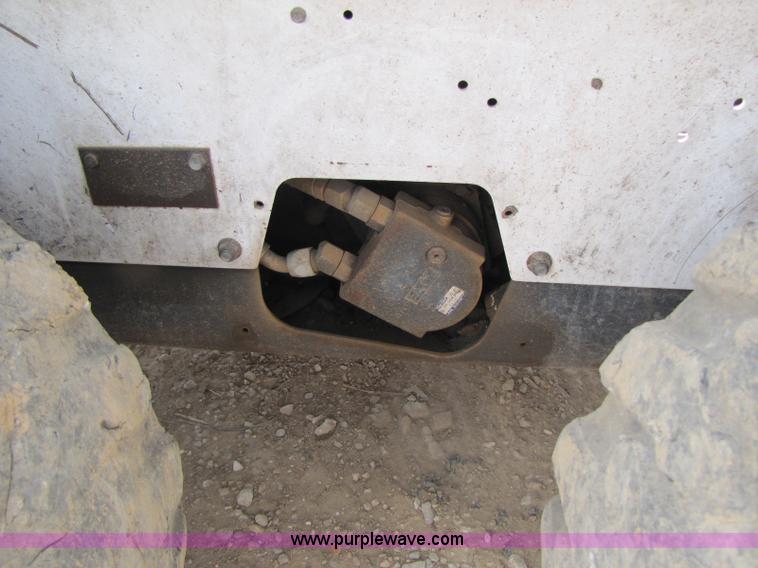 image for item A5034 2001 Bobcat 763 G series skid steer