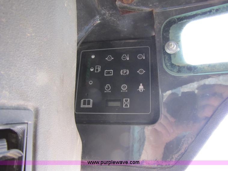 image for item A5035 2004 Case 90XT skid steer