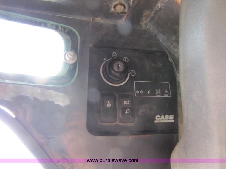 image for item A5035 2004 Case 90XT skid steer