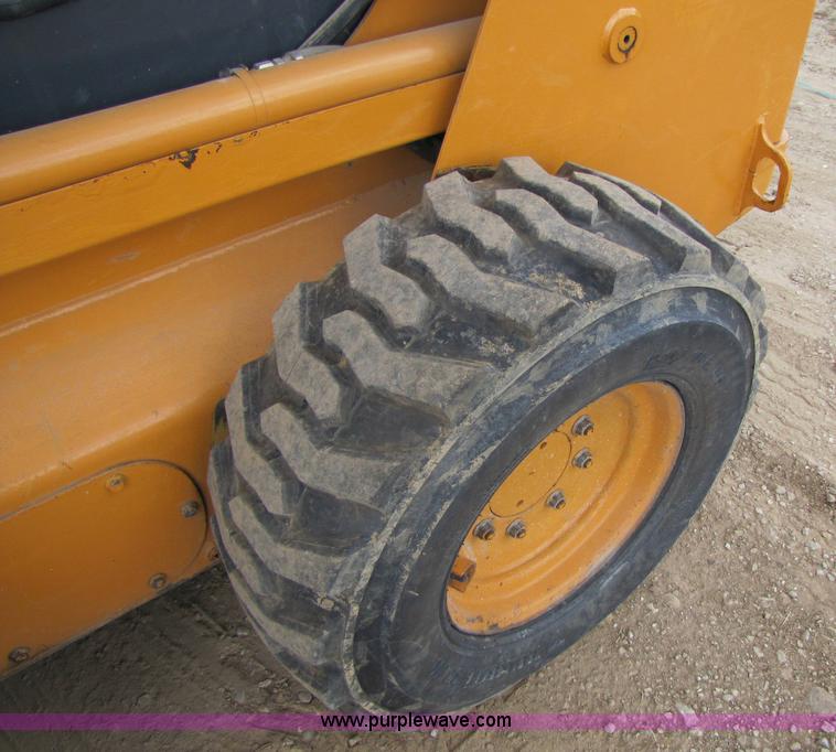 image for item A5035 2004 Case 90XT skid steer
