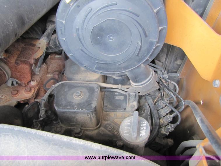 image for item A5035 2004 Case 90XT skid steer