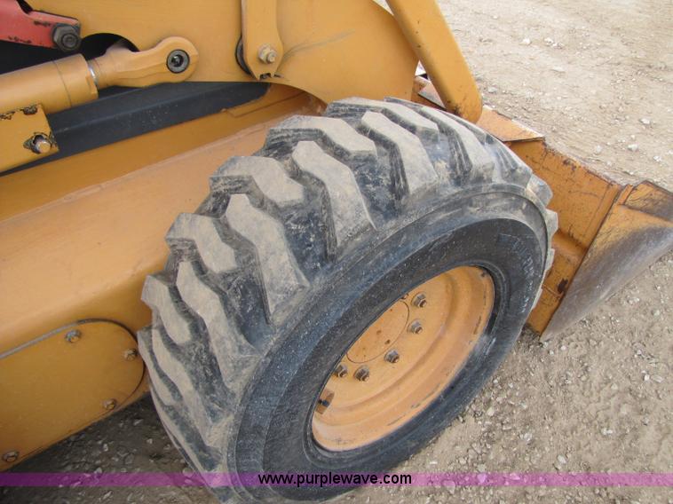 image for item A5035 2004 Case 90XT skid steer