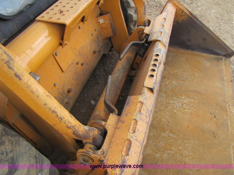 image for item A5035 2004 Case 90XT skid steer